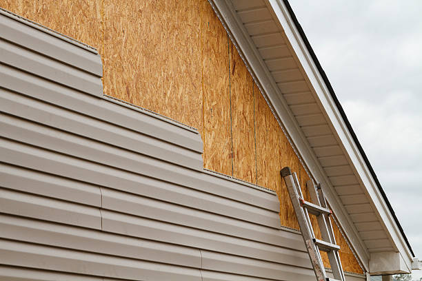 24/7 Emergency Vinyl Siding experts in Clinton, WA